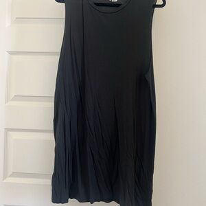H&M Black Sleeveless Midi Dress